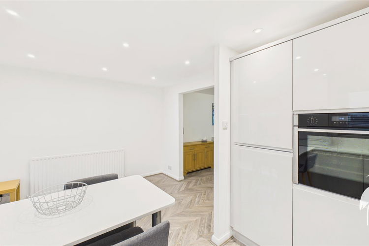 Kitchen - Picture 7 of 18