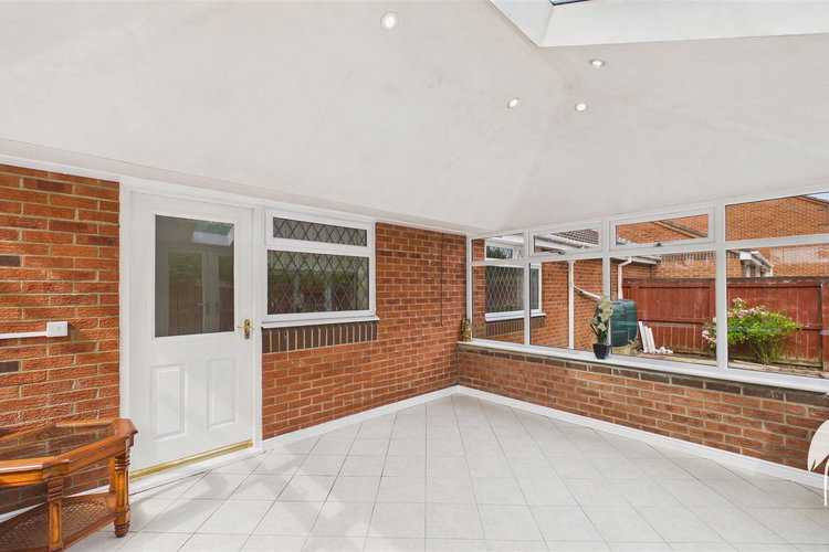 Conservatory - Picture 11 of 21