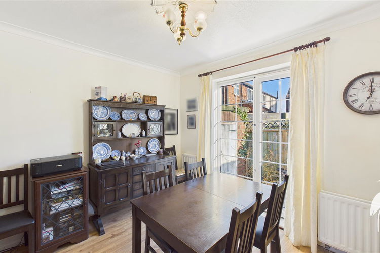 Dining Room - Picture 5 of 24