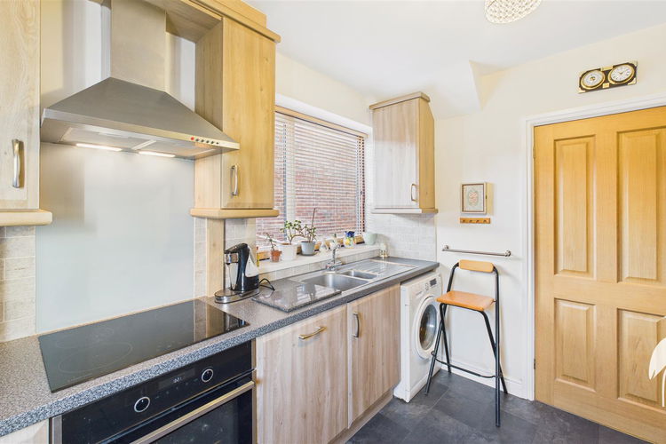 Kitchen - Picture 9 of 24