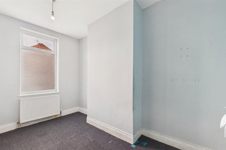 Bedroom 1 - Picture 9 of 14