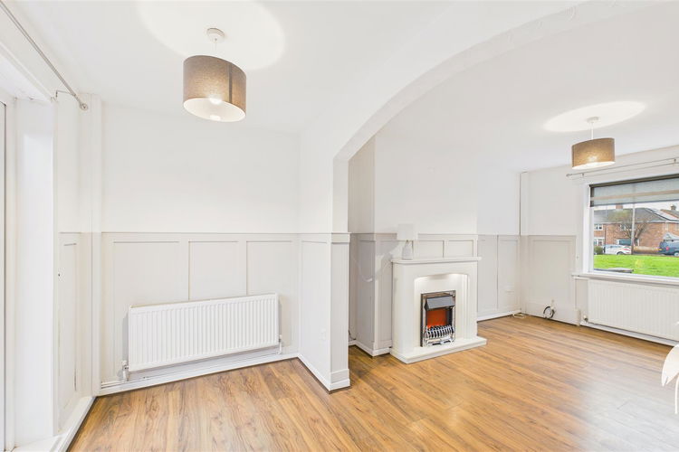 Breakfasting Kitchen - Picture 4 of 16