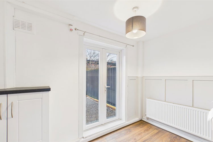 Breakfasting Kitchen - Picture 5 of 16