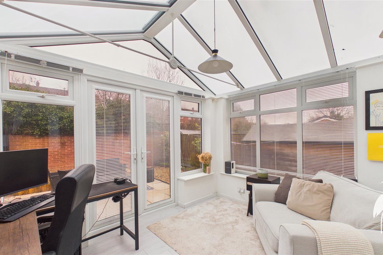 Conservatory - Picture 9 of 21