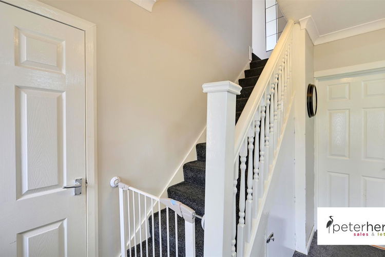 Entrance Hall - Picture 11 of 26