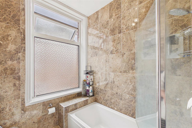 Bathroom - Picture 15 of 26