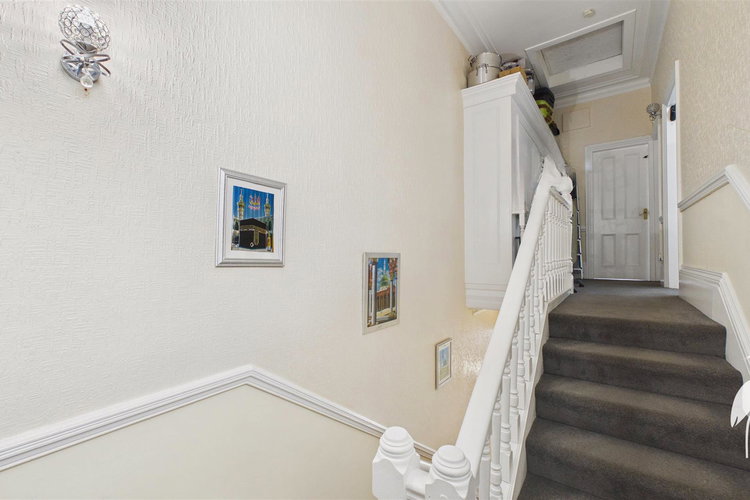 First Floor Landing - Picture 18 of 26