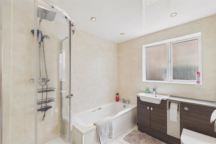 Bathroom - Picture 20 of 25