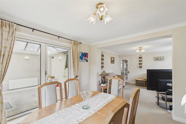 Dining Room - Picture 7 of 25