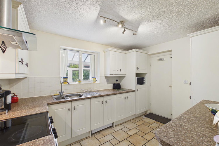 Kitchen - Picture 11 of 25