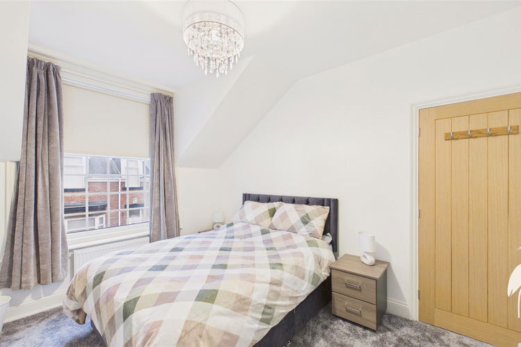 Bedroom 1 - Picture 15 of 23