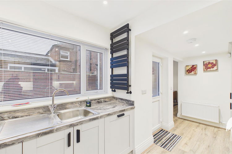 Kitchen - Picture 9 of 23