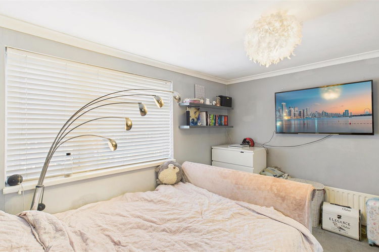 Bedroom 1 - Picture 9 of 15