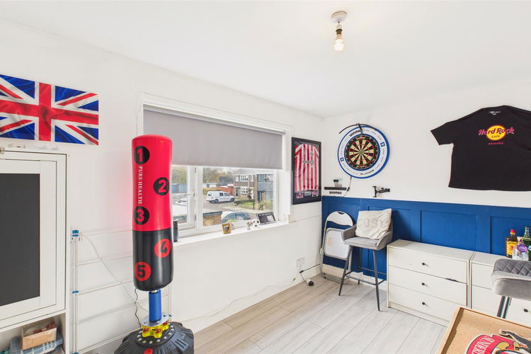 Bedroom 2 - Picture 10 of 15