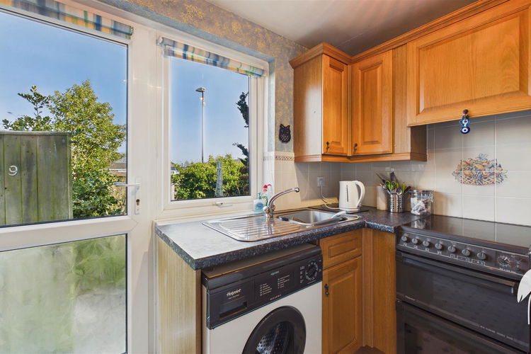 Kitchen - Picture 5 of 15