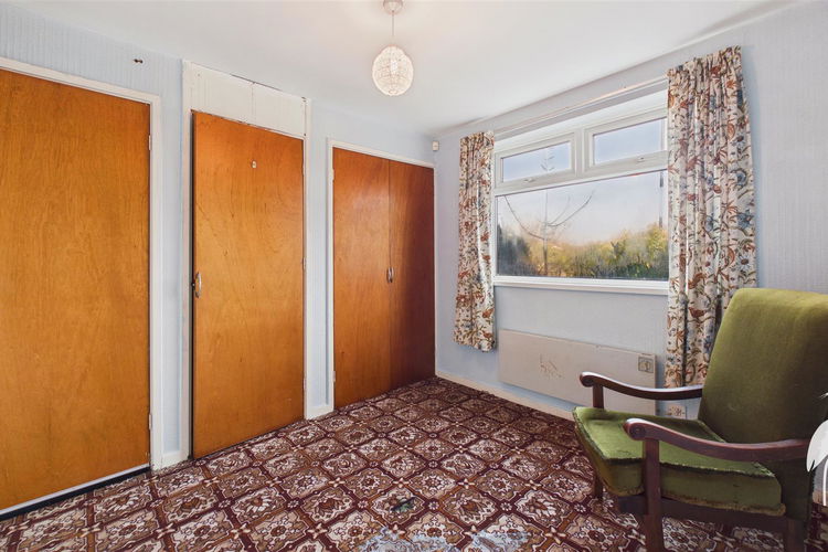 Bedroom 2 - Picture 10 of 15