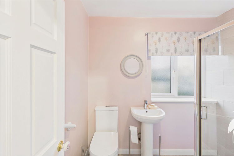 Shower Room - Picture 19 of 23