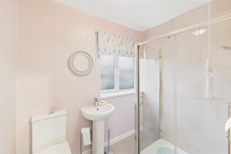 Shower Room - Picture 20 of 23