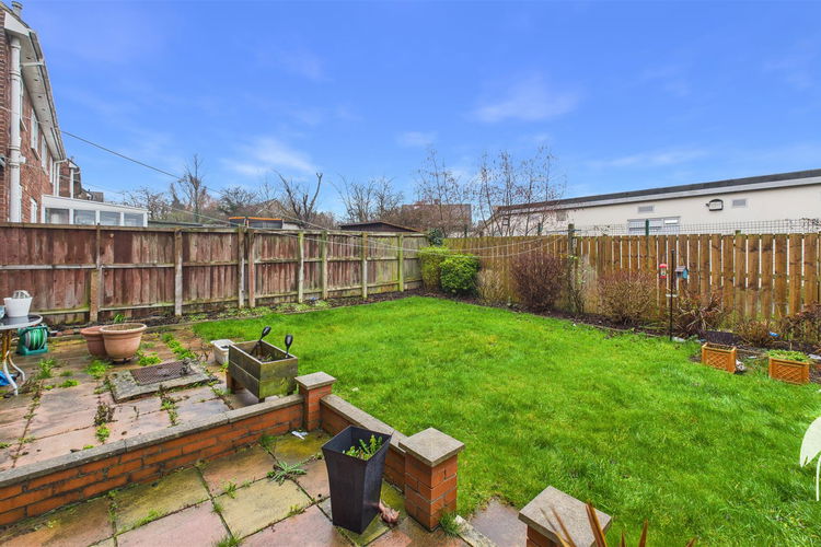 Outside - Picture 21 of 23