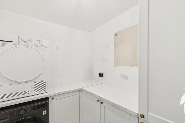 Utility - Picture 13 of 36