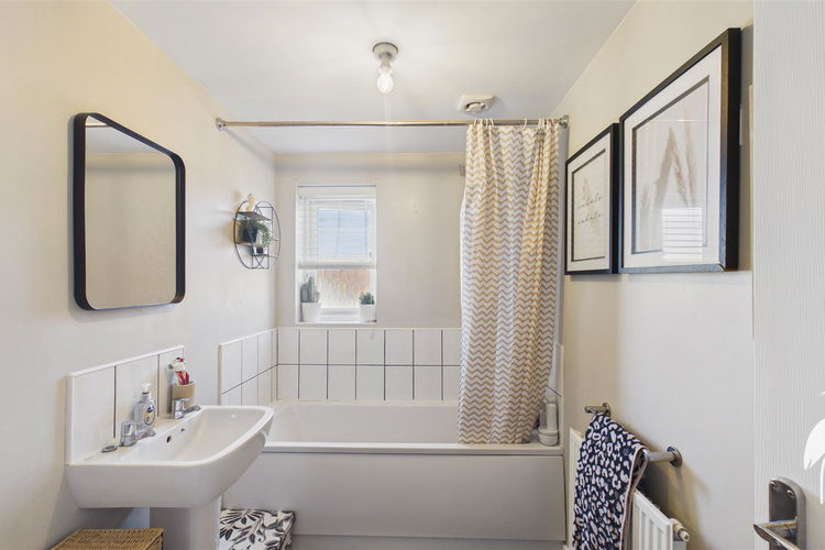 Bathroom - Picture 31 of 36