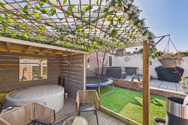 Outside - Picture 36 of 36