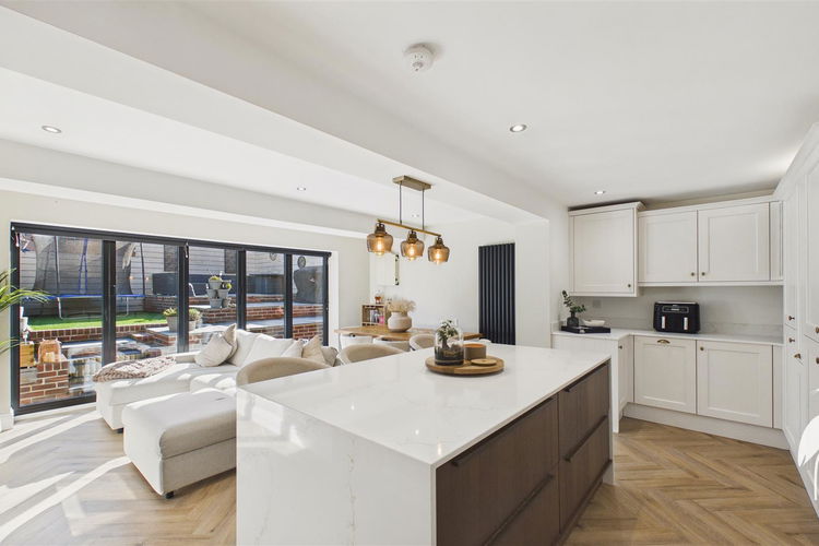 Open Plan Living/Dining & Kitchen Area - Picture 6 of 36