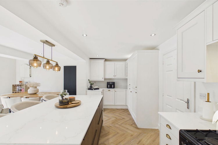 Kitchen Area - Picture 7 of 36