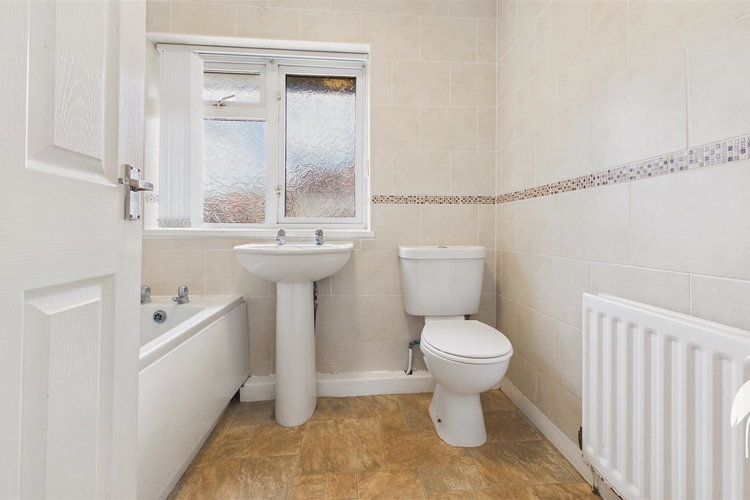 Bathroom - Picture 14 of 19