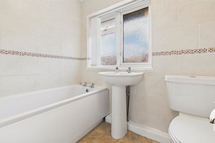 Bathroom - Picture 15 of 19