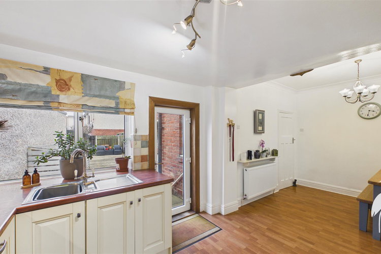 Kitchen/Dining Room - Picture 7 of 25