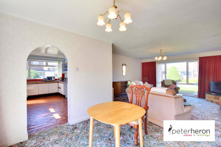 Open plan Lounge and Diner - Picture 5 of 25
