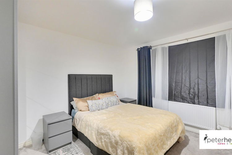 Bedroom 1 - Picture 11 of 22