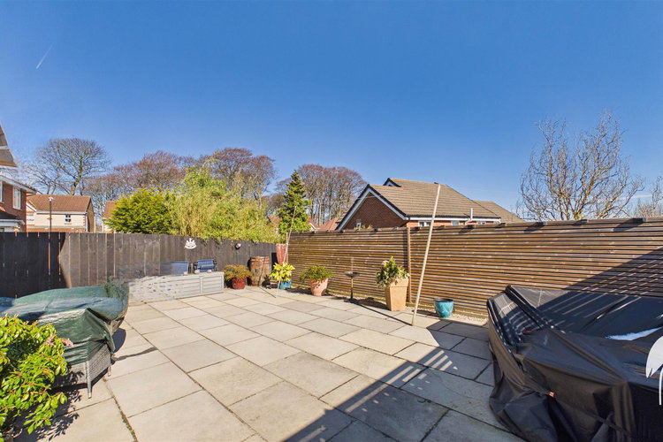 Outside - Picture 24 of 29