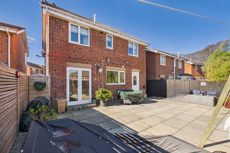 Outside - Picture 25 of 29