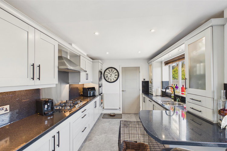 Breakfasting Kitchen - Picture 6 of 29