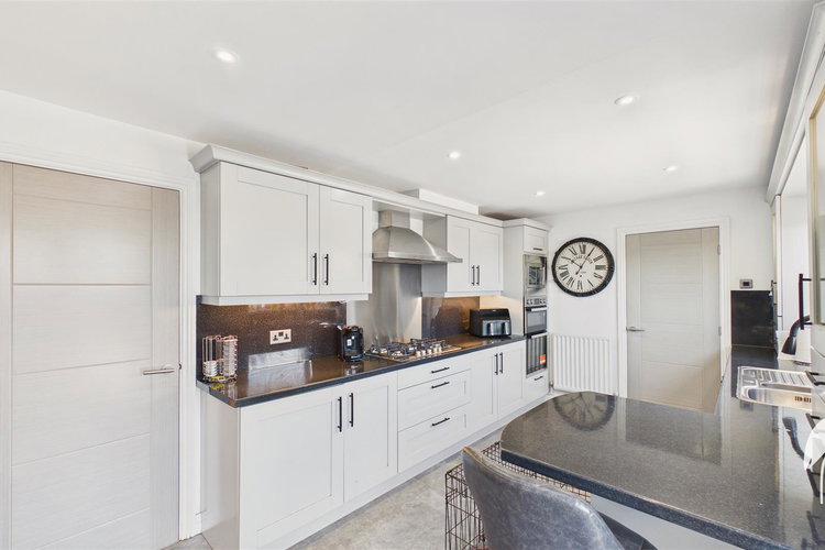 Breakfasting Kitchen - Picture 8 of 29