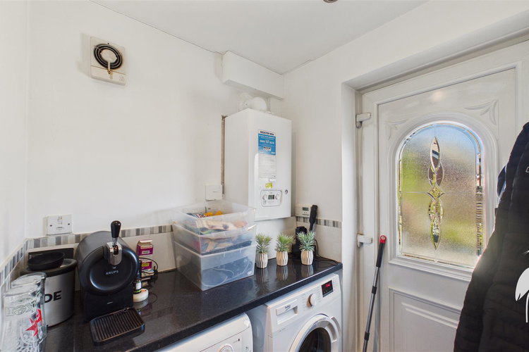 Utility - Picture 10 of 29