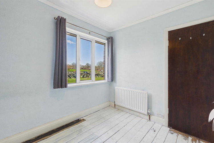 Bedroom 2 - Picture 14 of 21