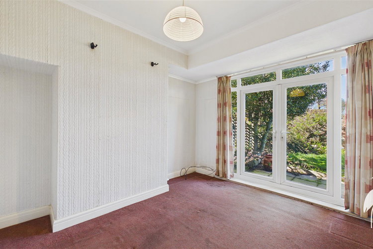 Dining Room - Picture 5 of 21