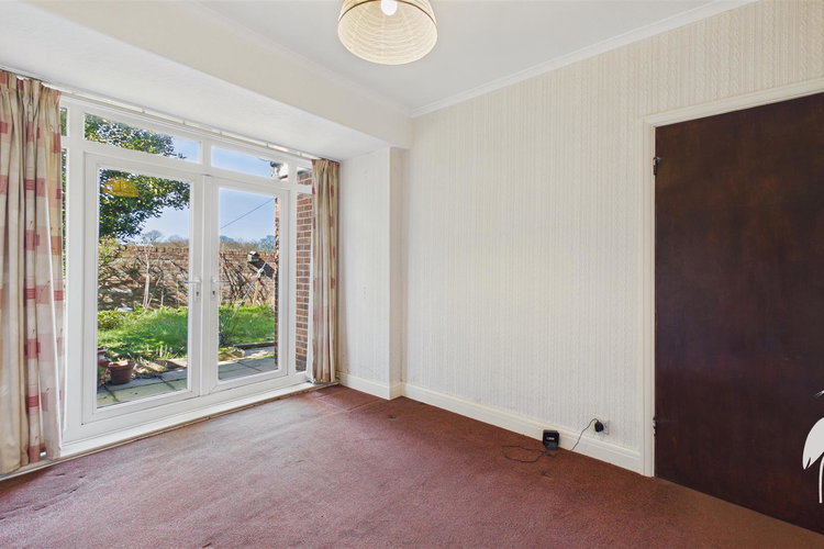 Dining Room - Picture 6 of 21