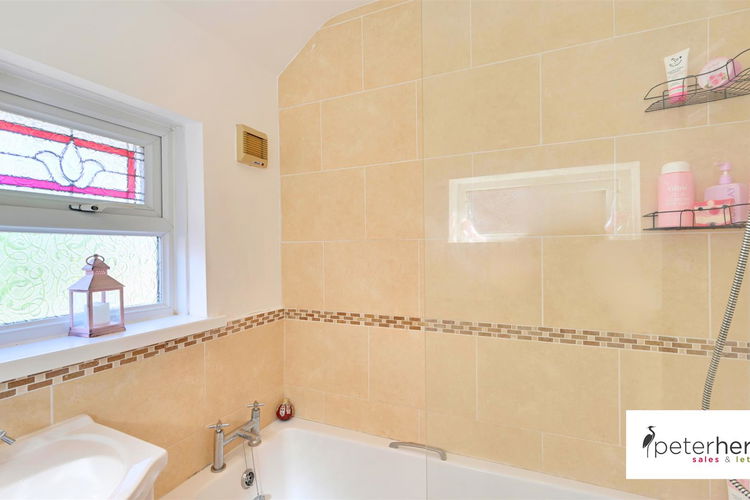 Bathroom - Picture 15 of 18