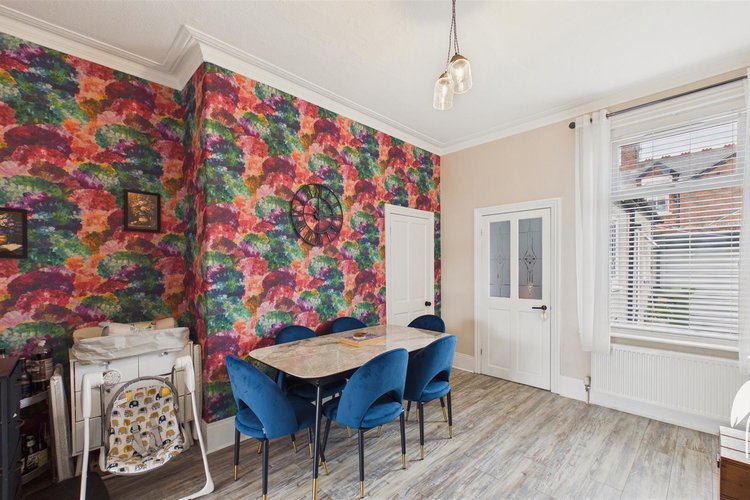 Dining Room - Picture 5 of 21