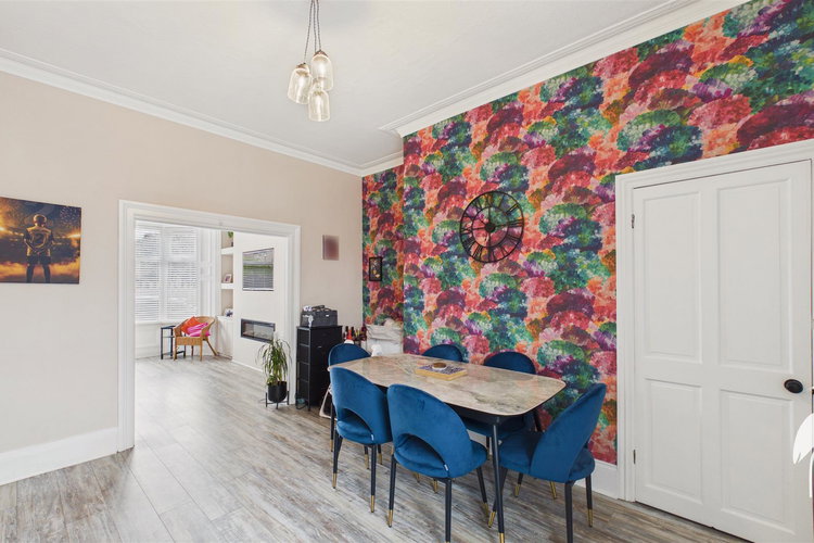 Dining Room - Picture 6 of 21