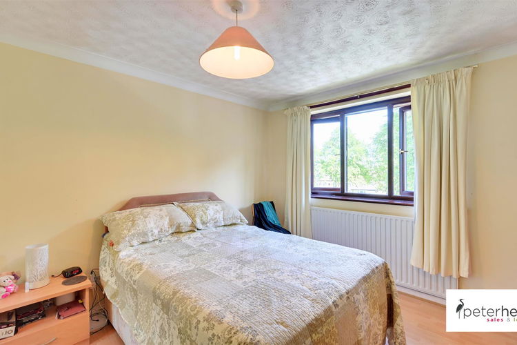 Bedroom 2 - Picture 13 of 18