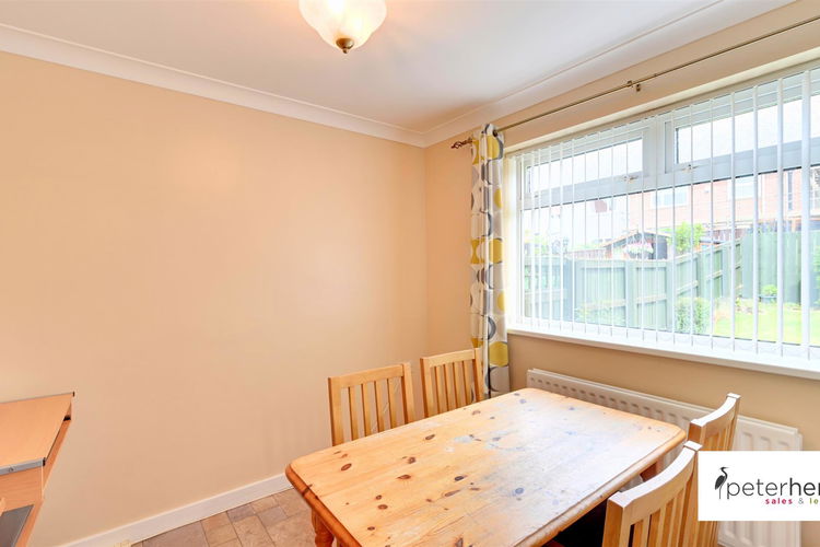 Dining Area - Picture 7 of 18
