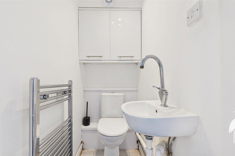 Ground Floor WC - Picture 13 of 37