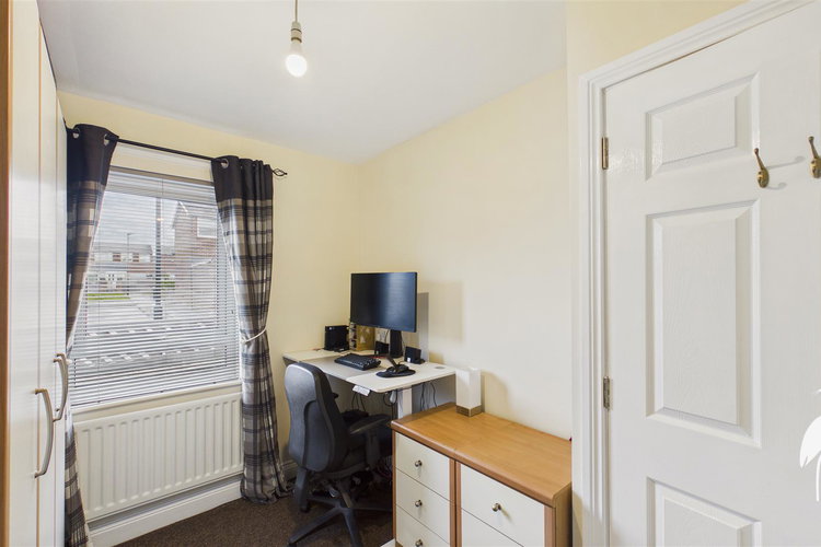 Bedroom 2 - Picture 9 of 17