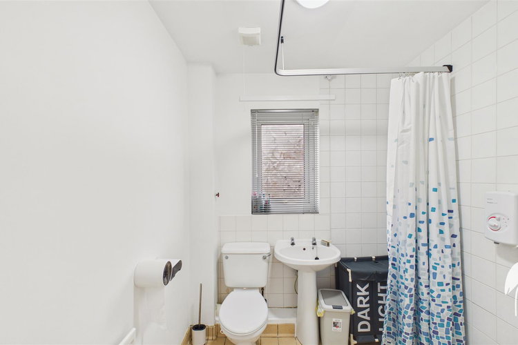 Wetroom - Picture 10 of 17