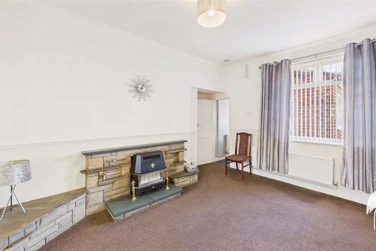 Dining Room - Picture 5 of 20